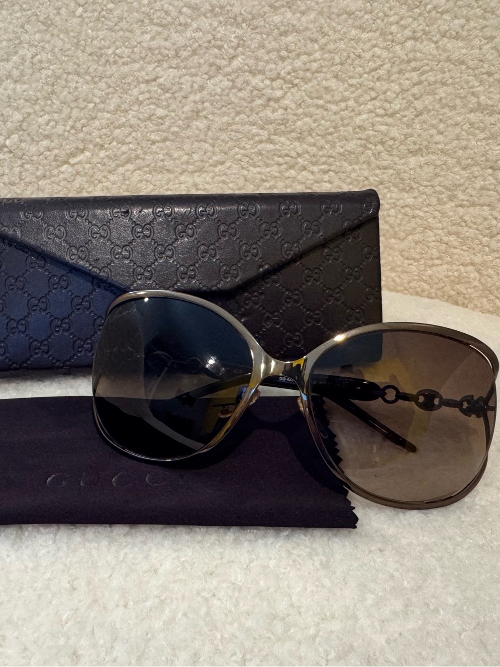 Gucci Oversized Gradient Brown Women's Sunglasses with Branded Case